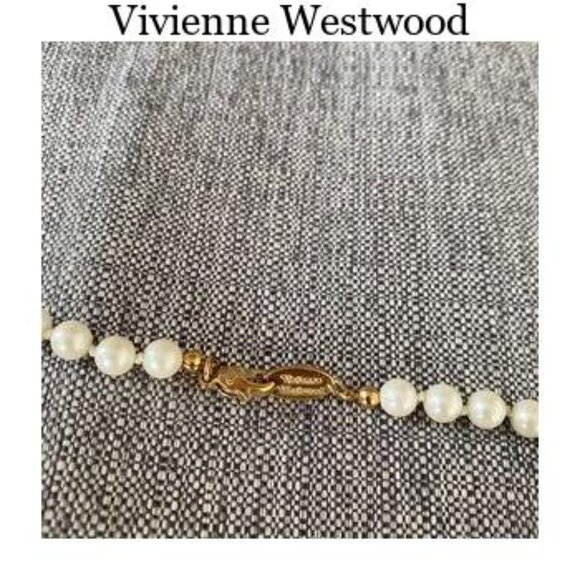 Vivienne Westwood gold and white pearl necklace - Picture 3 of 4